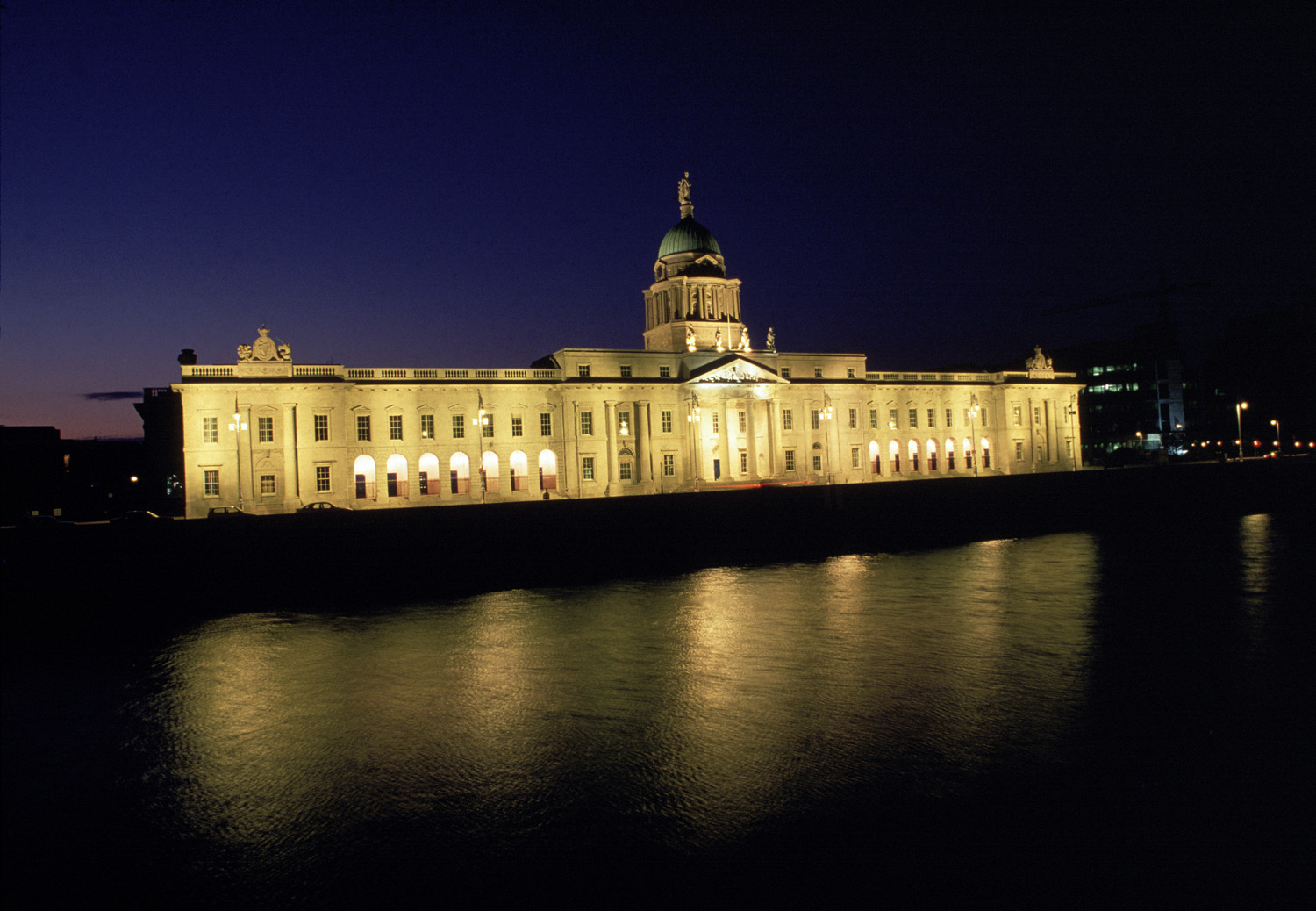 All About The Famous Places Dublin Ireland At Night Beautiful Pictures